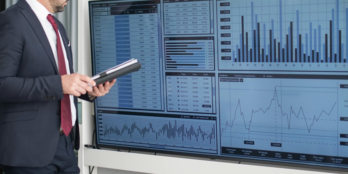 Junior Data Analyst in Media Shaping Trustworthy News and Careers