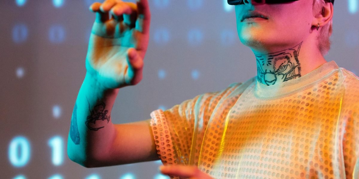 Looking ahead, AI-assisted interpretation, personalized dashboards, and blockchain are set to transform media analytics.