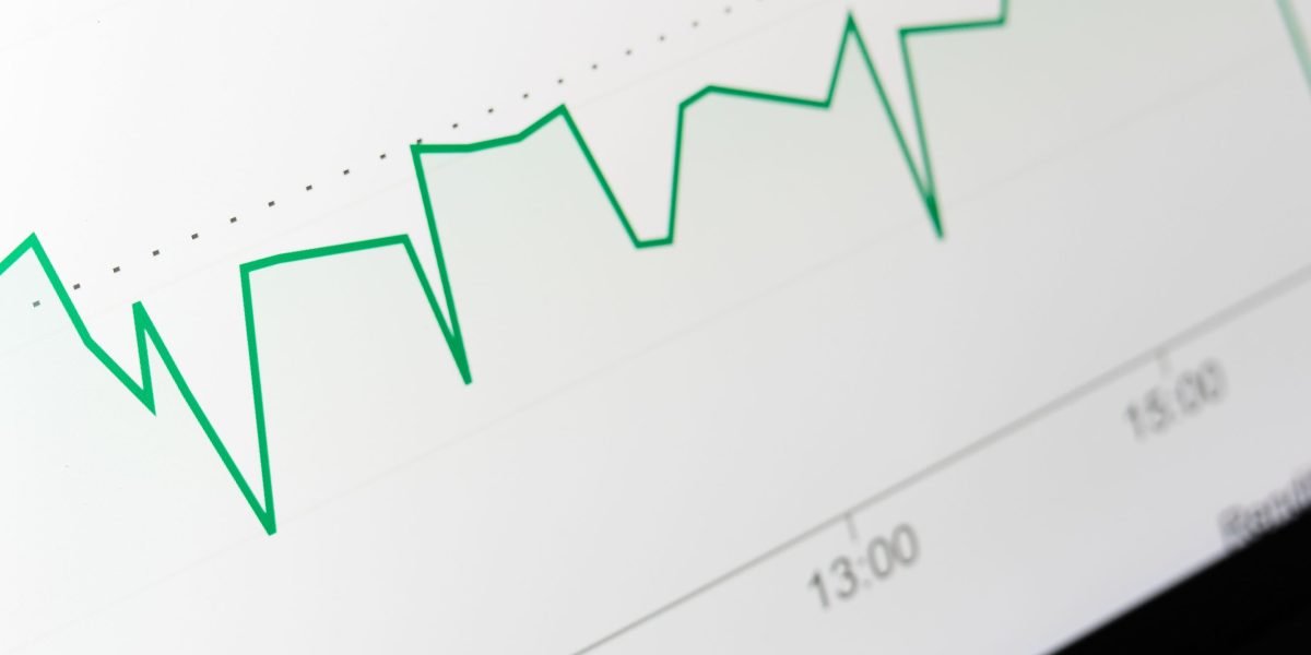 How Business Analytics Tools Help You Detect Media Bias and Evaluate News Sources